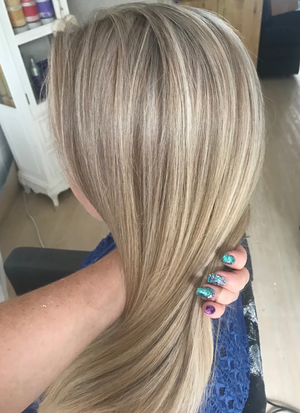 Blonde babes hair | 2/140 Oxley Dr, Paradise Point QLD 4216, Australia | Phone: 0414 317 443