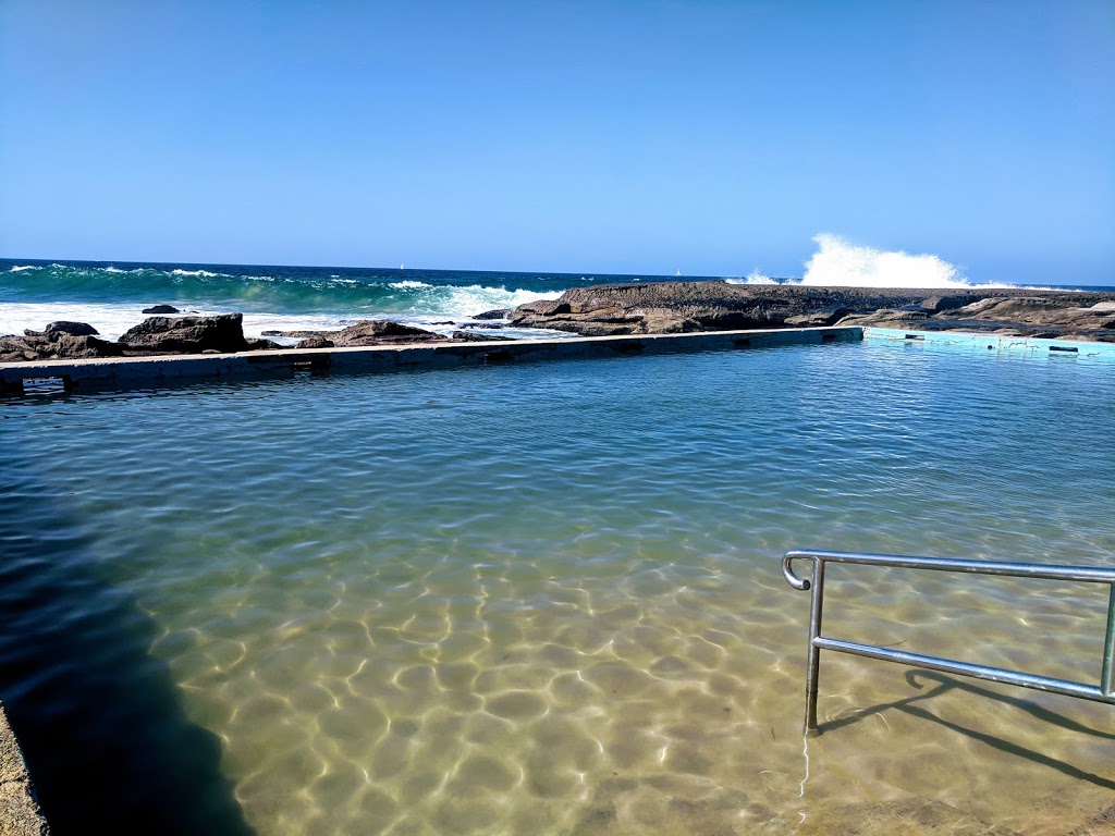 Whale Beach Rockpool |  | 17 Malo Rd, Whale Beach NSW 2107, Australia | 1300434434 OR +61 1300 434 434