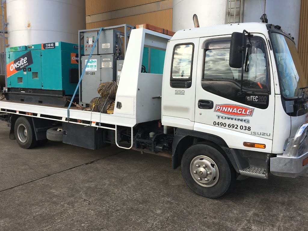 Pinnacle Towing service | 3 Garden St, Cranbourne VIC 3977, Australia | Phone: 0490 692 038