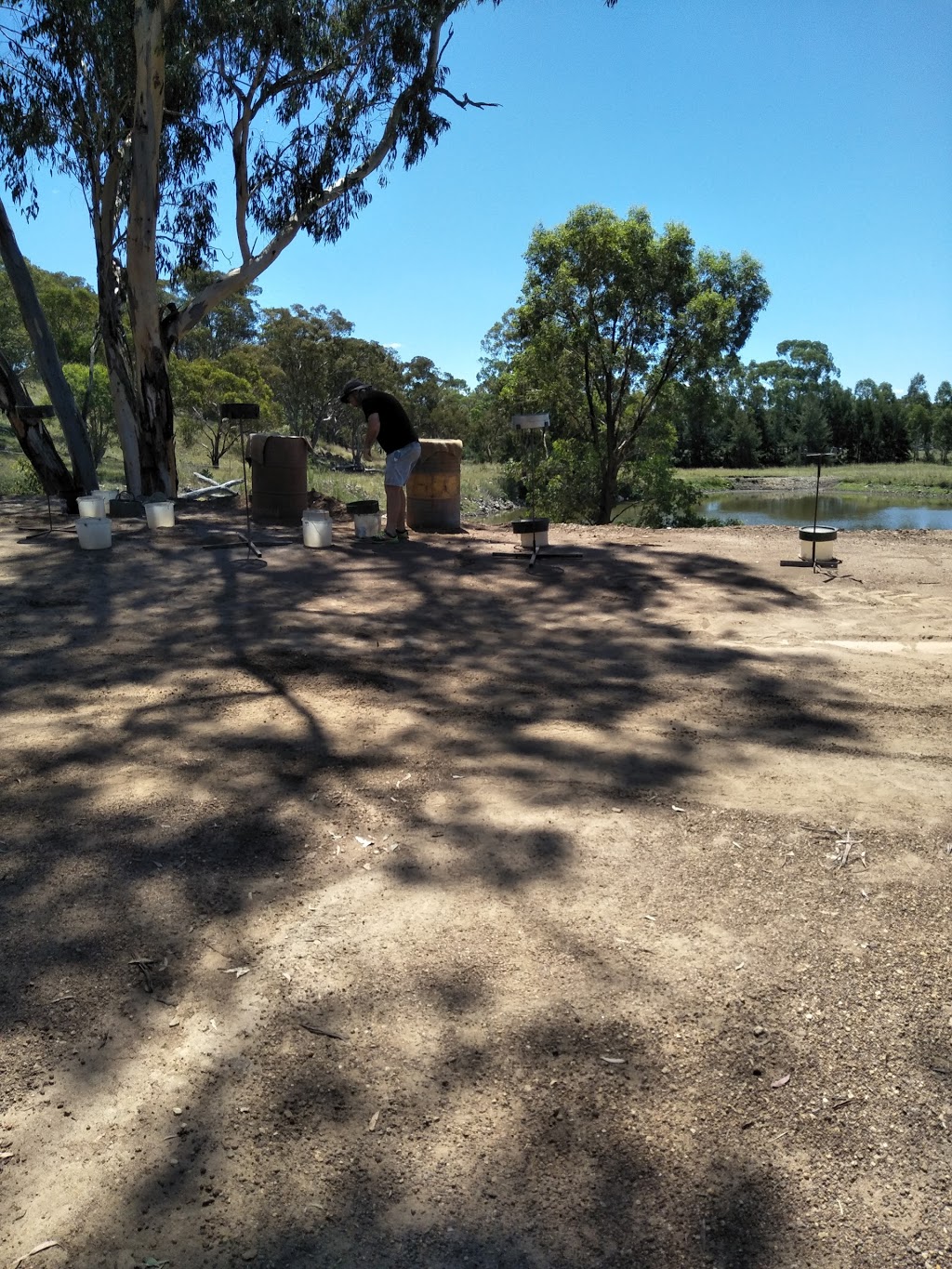 Billabong Blue Sapphire Fossicking Park | 2479 Kings Plains Rd, Swanbrook NSW 2360, Australia | Phone: (02) 6721 0500