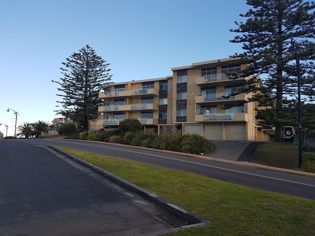 Cumbernauld Apartments | 12 Terrigal Esplanade, Terrigal NSW 2260, Australia