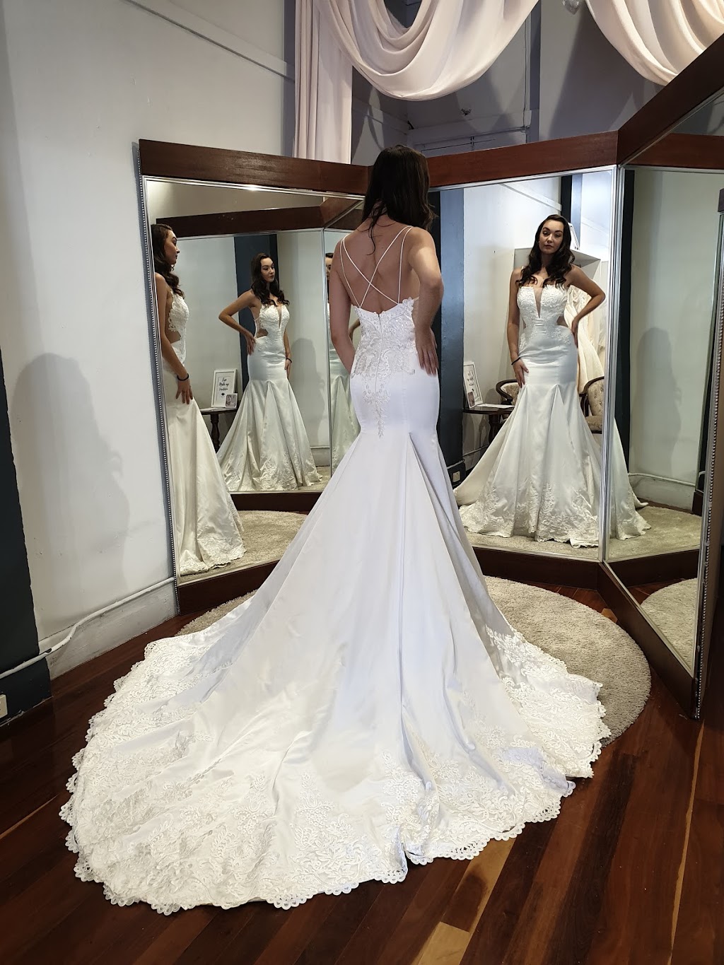 GWM Wedding | clothing store | 201 Riversdale Rd, Hawthorn VIC 3122, Australia | 0391917838 OR +61 3 9191 7838