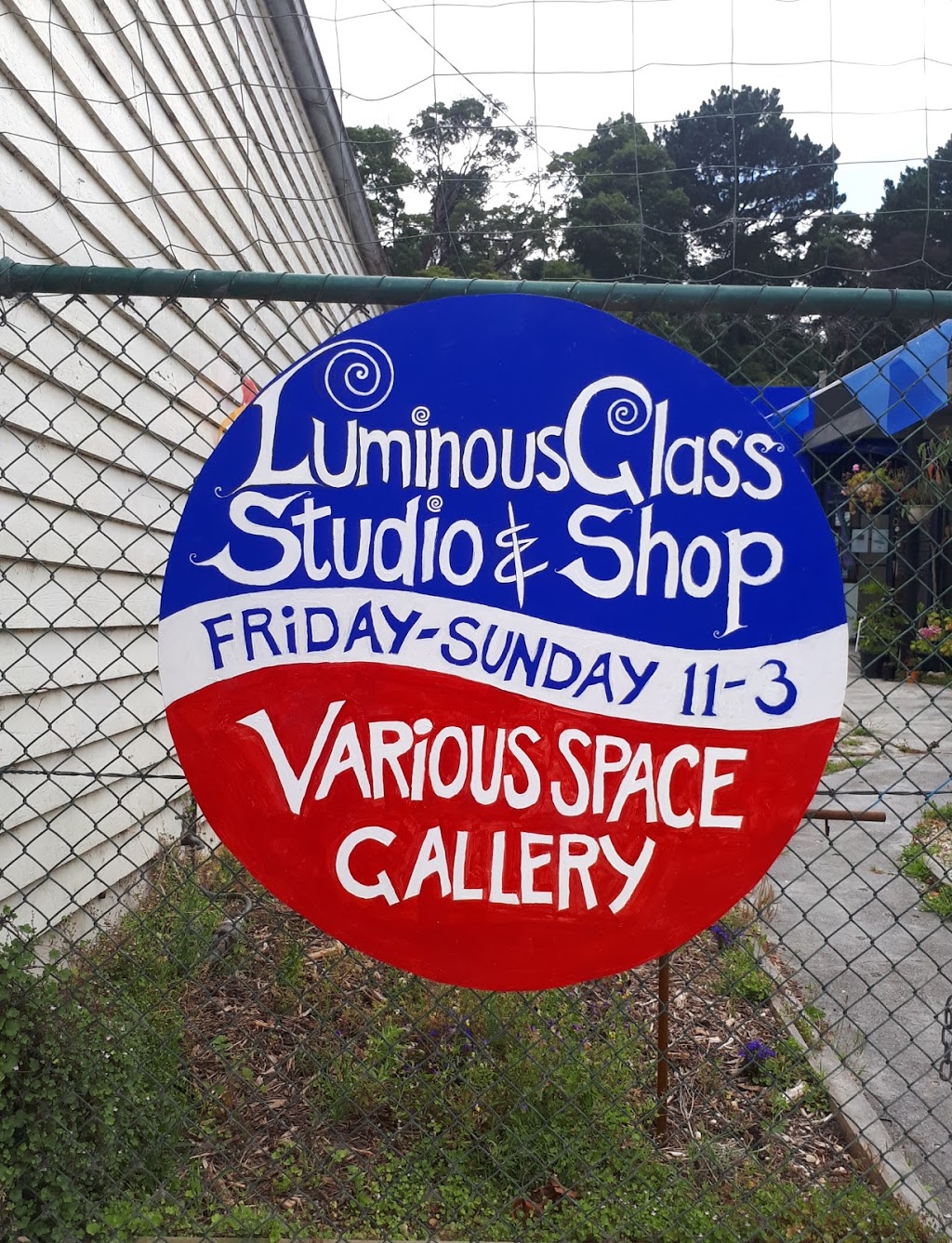 Luminous Glass Studio | art gallery | 25-27 Main St, Foster VIC 3960, Australia | 0417035197 OR +61 417 035 197