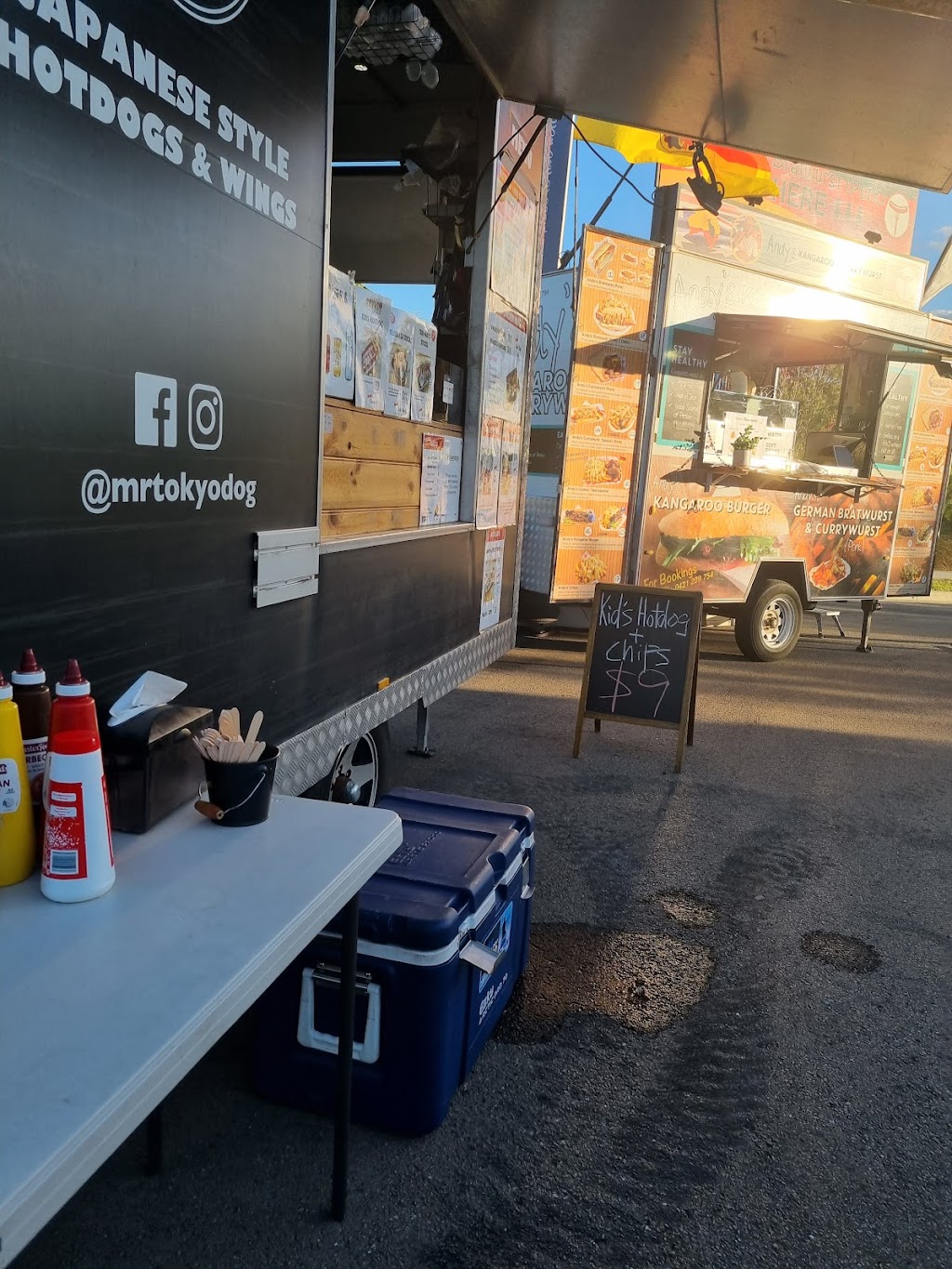 Shoreline Twilight Markets | 9 Jingeri St, Redland Bay QLD 4165, Australia | Phone: 0458 919 700