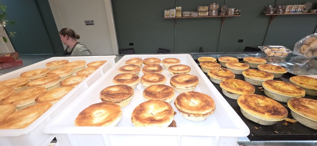 Wedderburn Bakehouse & Eatery | 48 High St, Wedderburn VIC 3518, Australia | Phone: 0401 100 023