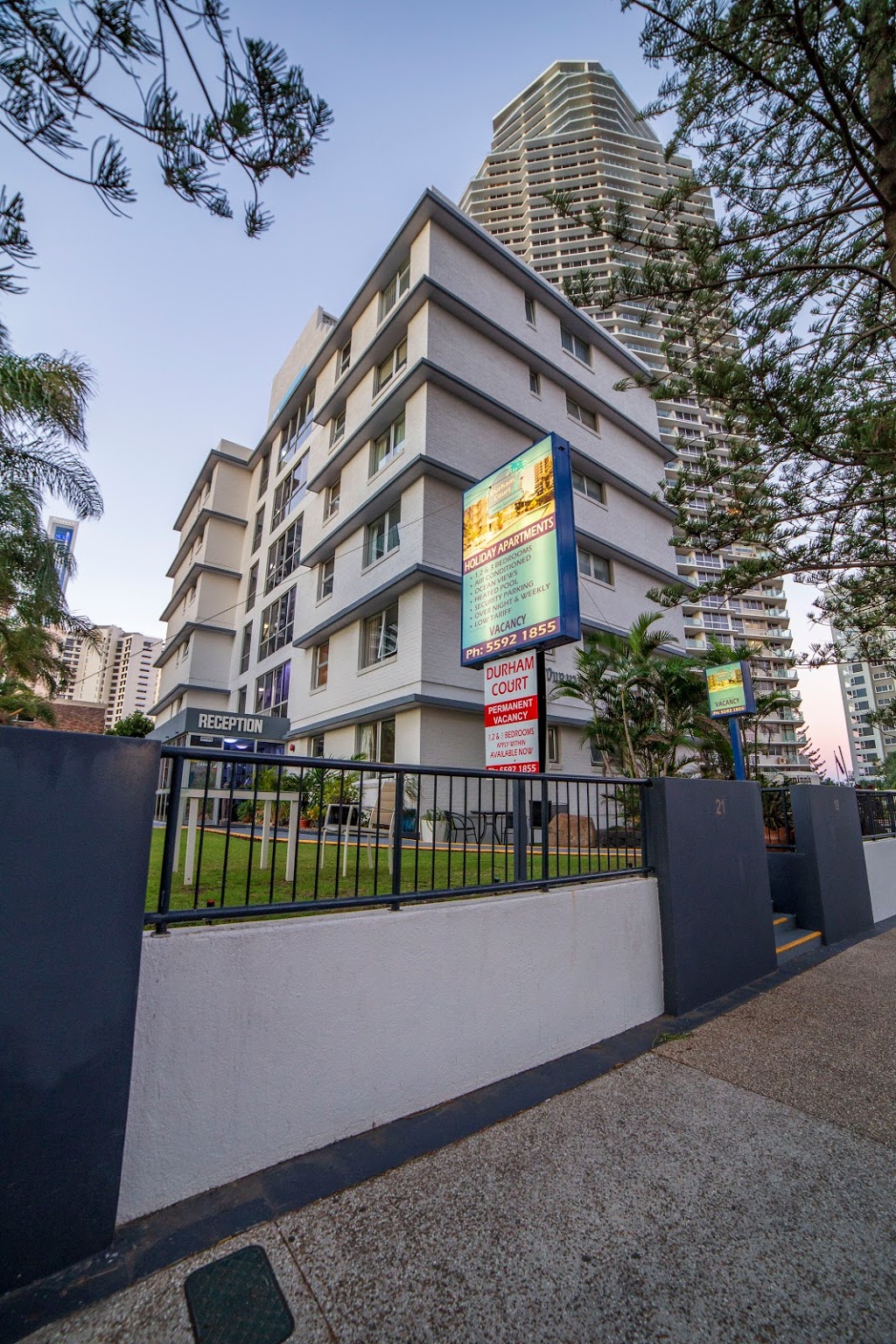 Durham Court Holiday Apartments | lodging | 19-21 Clifford St, Surfers Paradise QLD 4217, Australia | 0755921855 OR +61 7 5592 1855