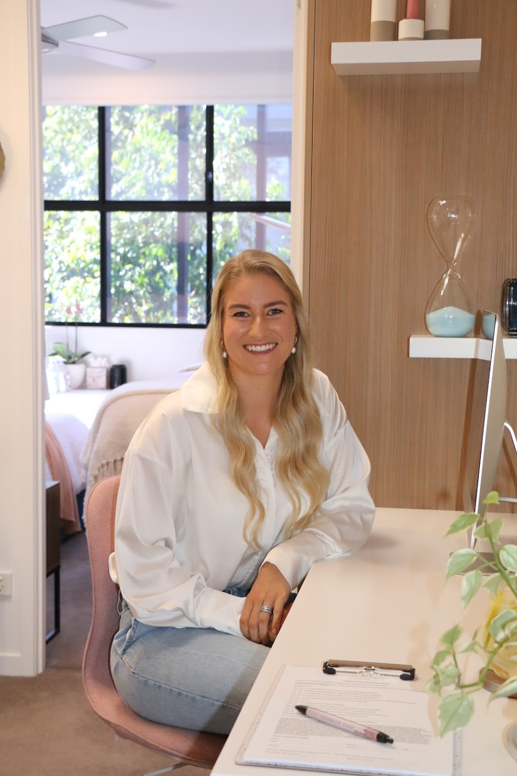 Georgie Vine Eyelash and Eyebrow Artistry | 46 Massey Cres, Curlewis VIC 3222, Australia | Phone: 0401 554 604