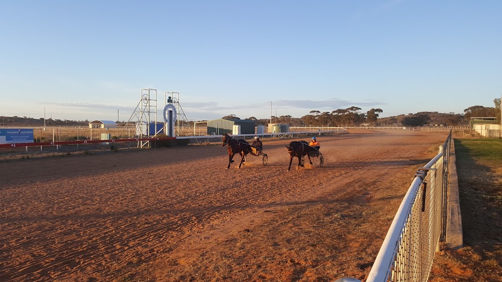 Broken Hill Racecourse | lodging | Broken Hill NSW 2880, Australia | 0437250286 OR +61 437 250 286