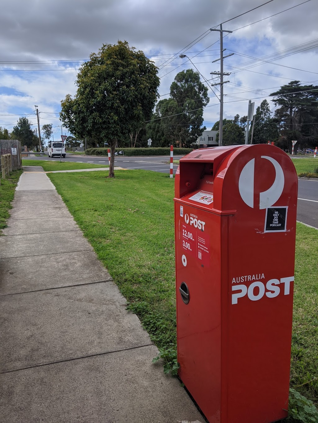 Australia Post red letter post box | Cheddar Rd, Reservoir VIC 3073, Australia