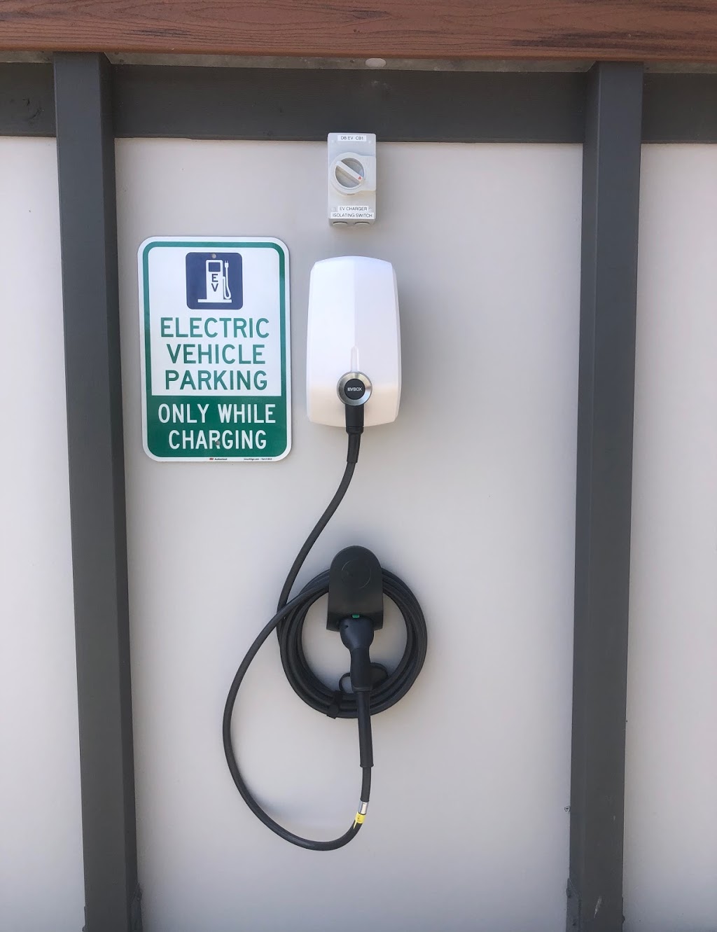 Electric Vehicle Charging Station | 1024 Nelson Bay Rd, Fern Bay NSW 2295, Australia | Phone: (02) 4928 2366