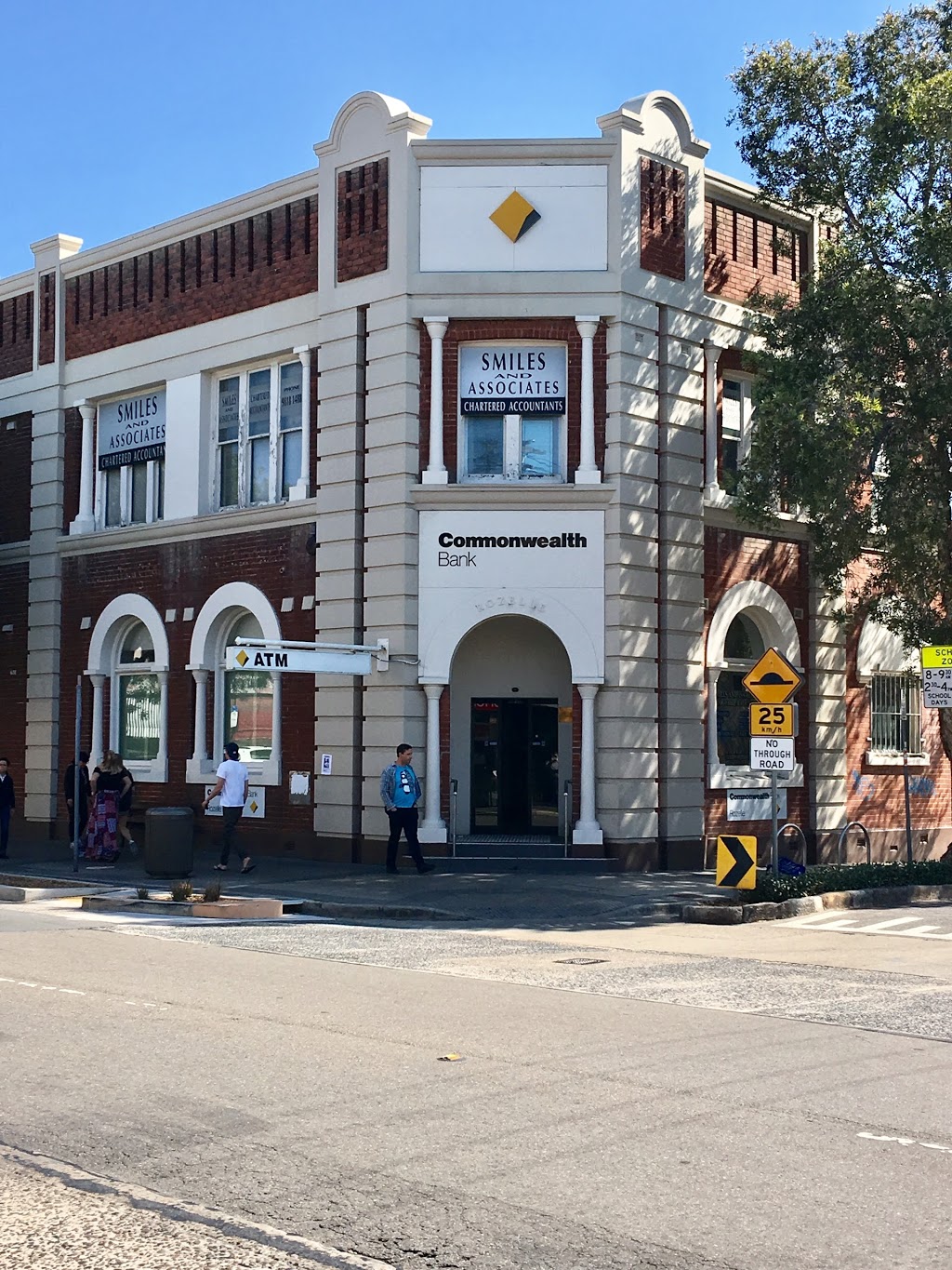 Commonwealth Bank | bank | 651 Darling St, Rozelle NSW 2039, Australia | 0298100754 OR +61 2 9810 0754