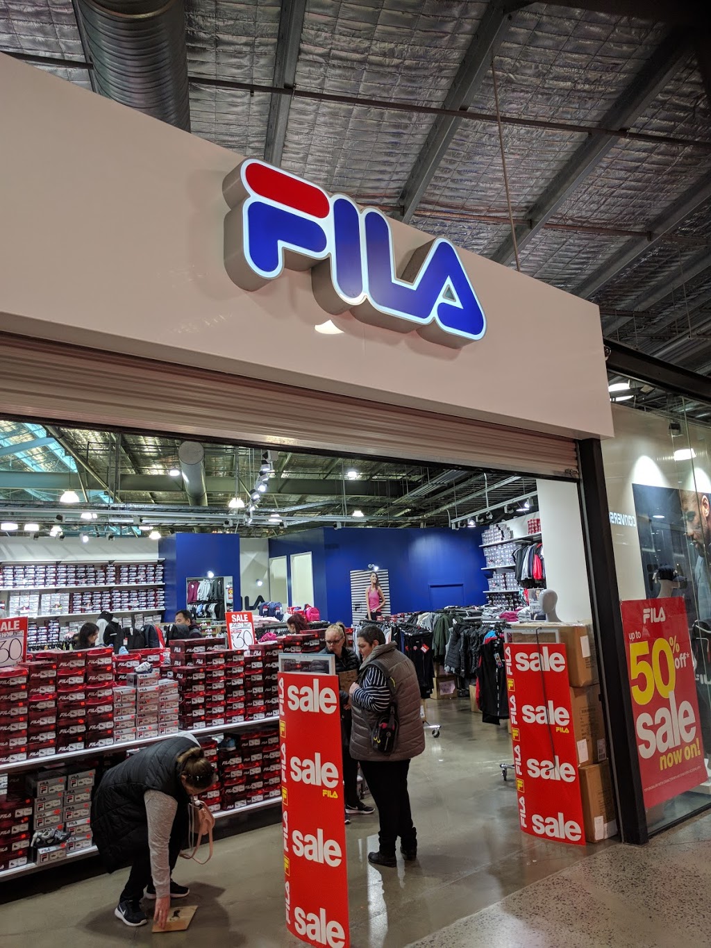 Fila Essendon DFO | clothing store | 100 Bulla Rd, Essendon Fields VIC 3041, Australia | 0399377255 OR +61 3 9937 7255