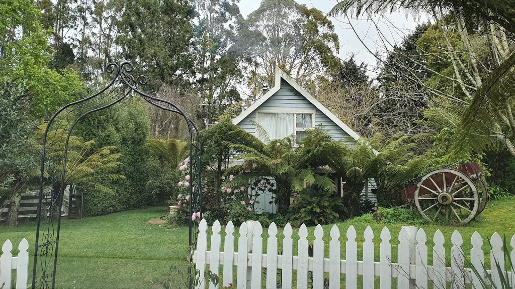 Hide-Away Cottage Retreat | lodging | 500 Ridgley Hwy, Mooreville TAS 7320, Australia | 0364357330 OR +61 3 6435 7330