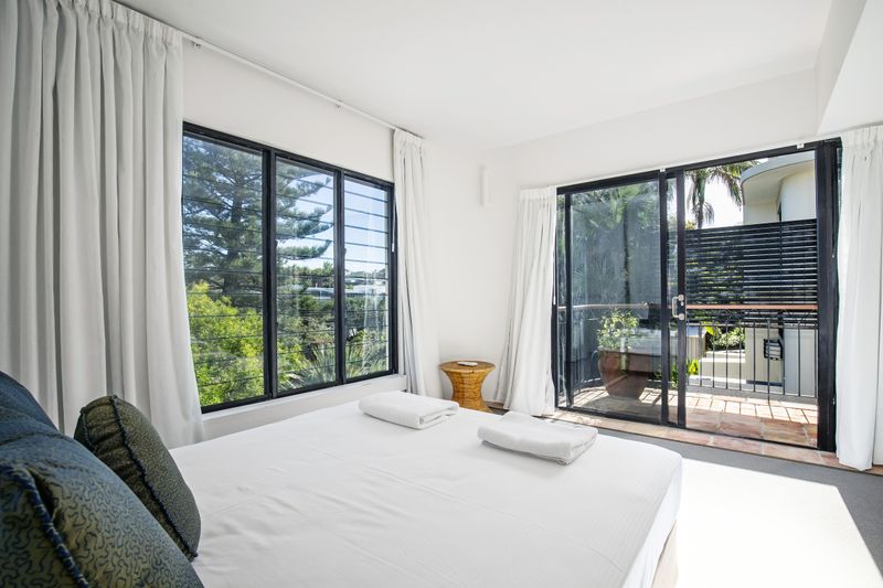 9/18 Bryan Street - Noosa Luxury Holidays | 9/18 Bryan St, Sunshine Beach QLD 4567, Australia | Phone: (07) 5448 0458