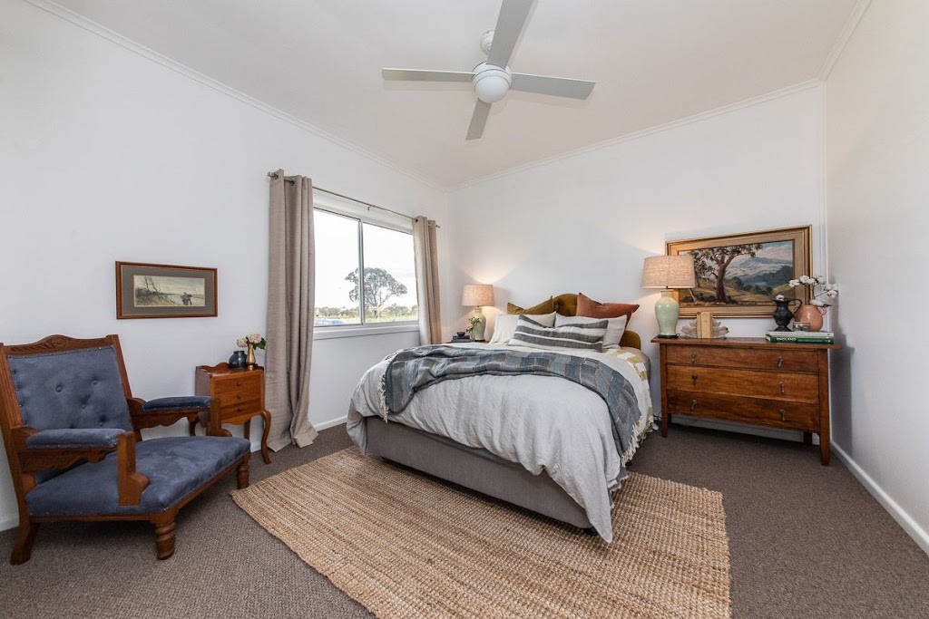 Wellington BnB Avonlea Stylish Country Stay | 200 Phillipsons Ln, Maryvale NSW 2820, Australia | Phone: 0407 071 352