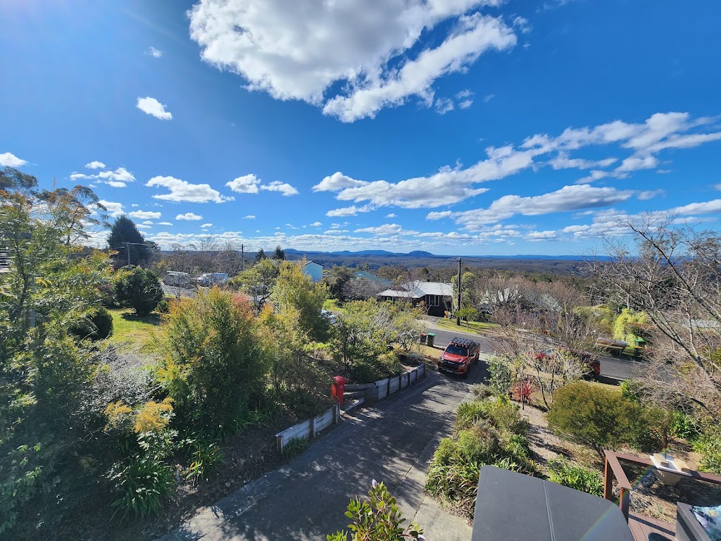 Panorama Spa Retreat in Blue Mountains | 14 Panorama Cres, Wentworth Falls NSW 2782, Australia | Phone: 0412 541 620