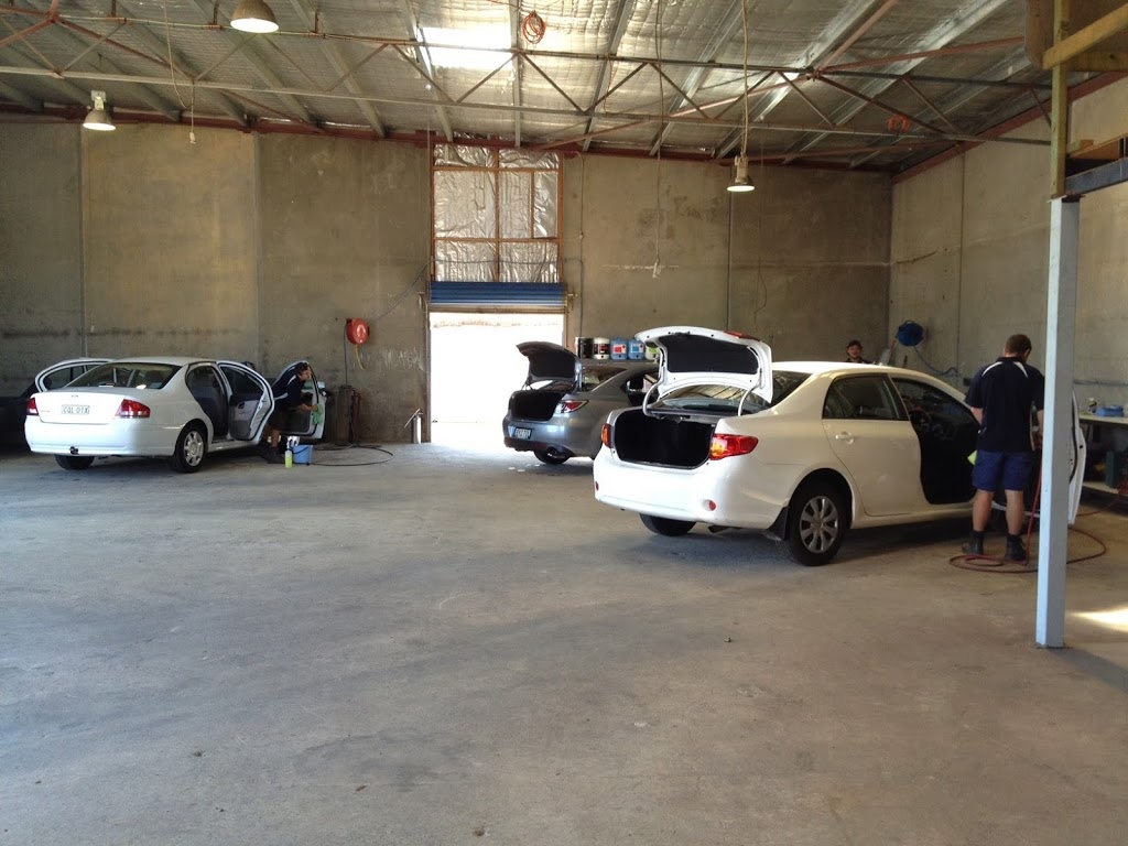 Batemans Bay Auto Detailing | car wash | 14 Sharon Rd, Batemans Bay NSW 2536, Australia | 0244729494 OR +61 2 4472 9494