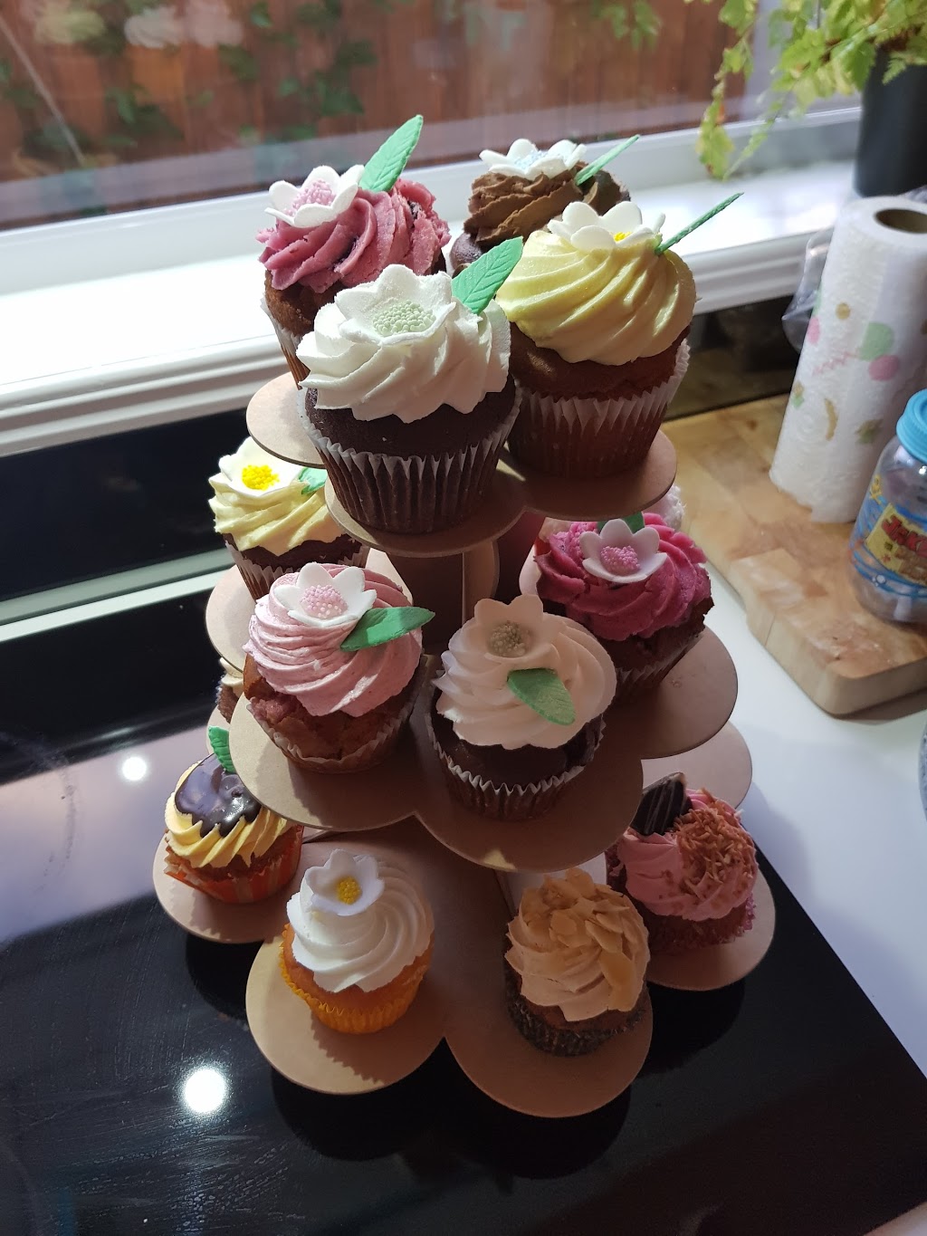 Karma Cupcakes | bakery | 2/39-41 Olympic Circuit, Southport QLD 4215, Australia | 0755917313 OR +61 7 5591 7313