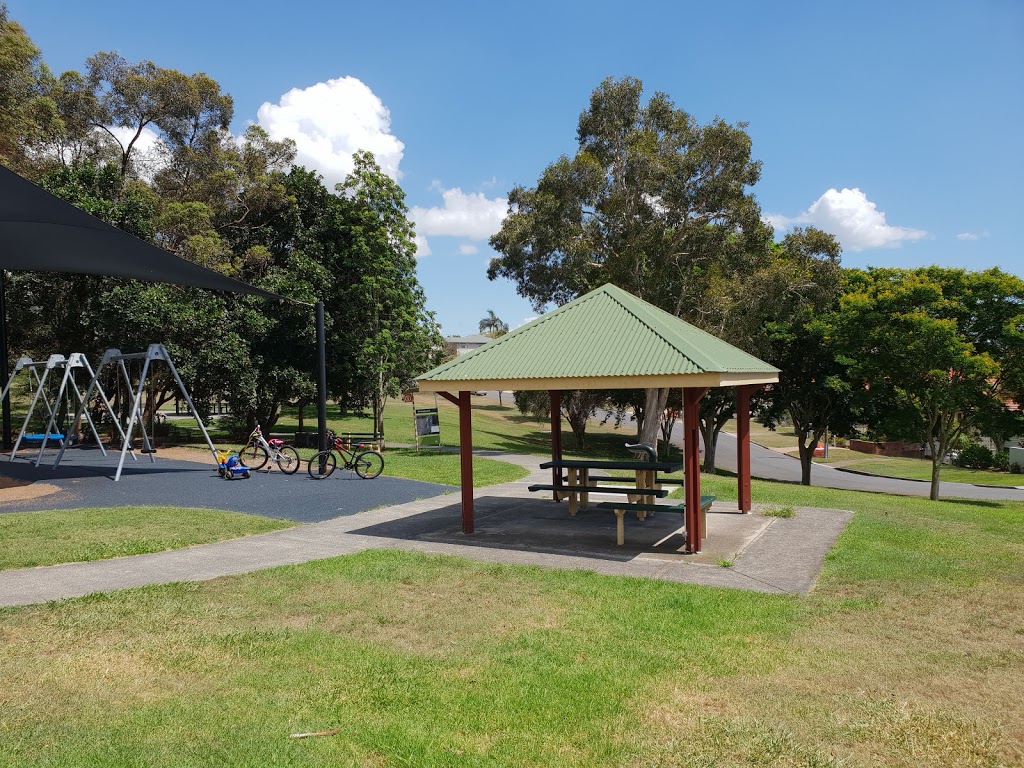 Lavarack Park | park | 29 Aubrey St, Camp Hill QLD 4152, Australia | 0734038888 OR +61 7 3403 8888