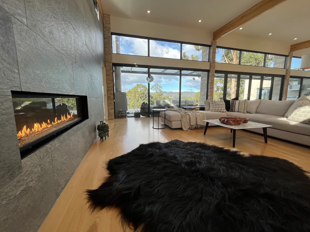 Alto Franklin: Luxury stay | 17 Heriots Rise, Franklin TAS 7113, Australia | Phone: 0418 342 511