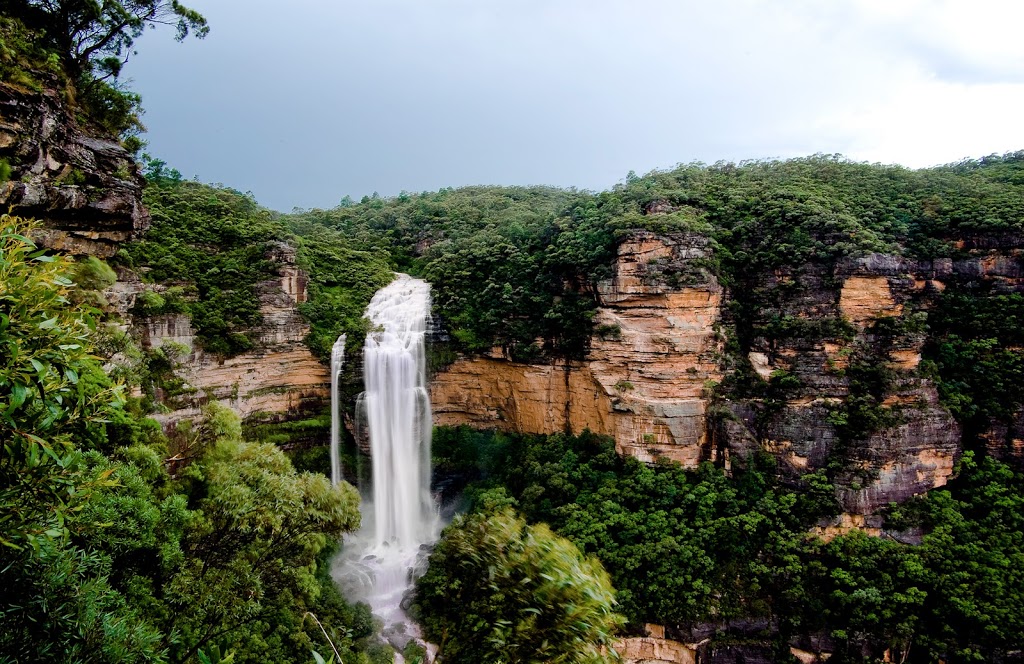 Falls Mountain Retreat Blue Mountains | The Avenue, Wentworth Falls NSW 2782, Australia | Phone: (02) 4757 8843