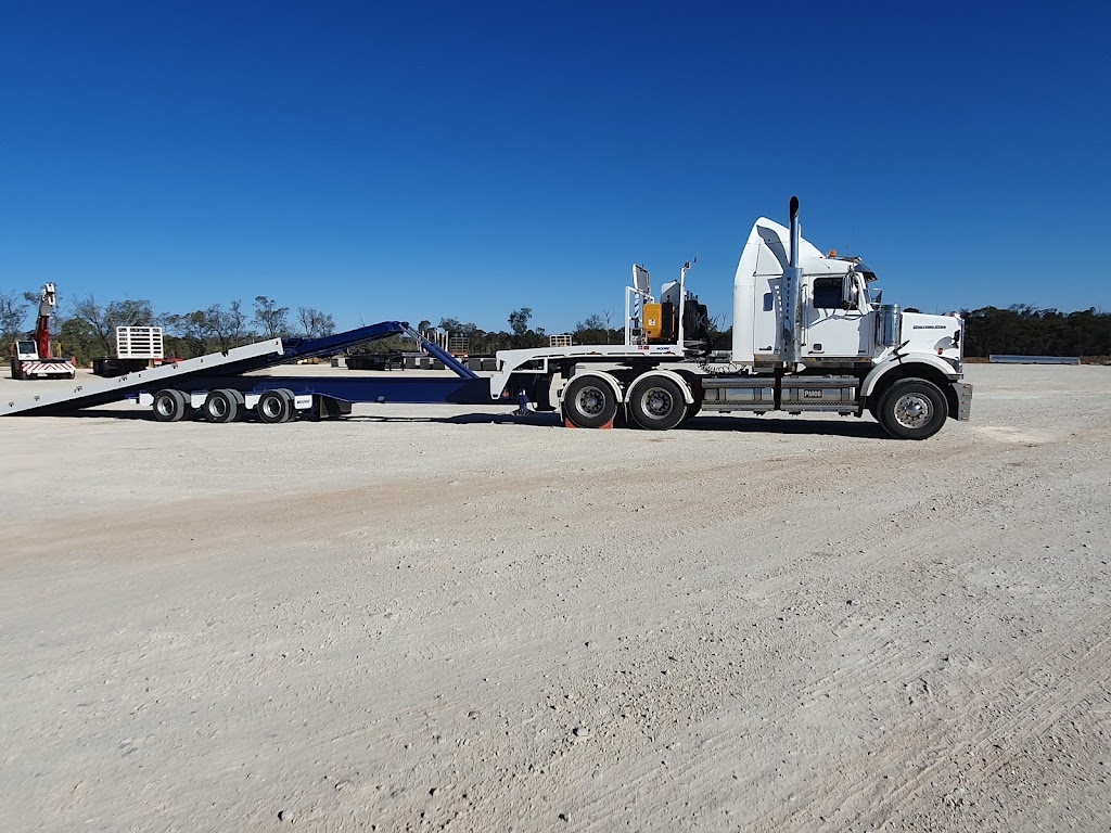 Clermont Crane Hire Pty Ltd | Yankee Station, 880 Gregory Developmental Rd, Clermont QLD 4721, Australia | Phone: (07) 4983 1177