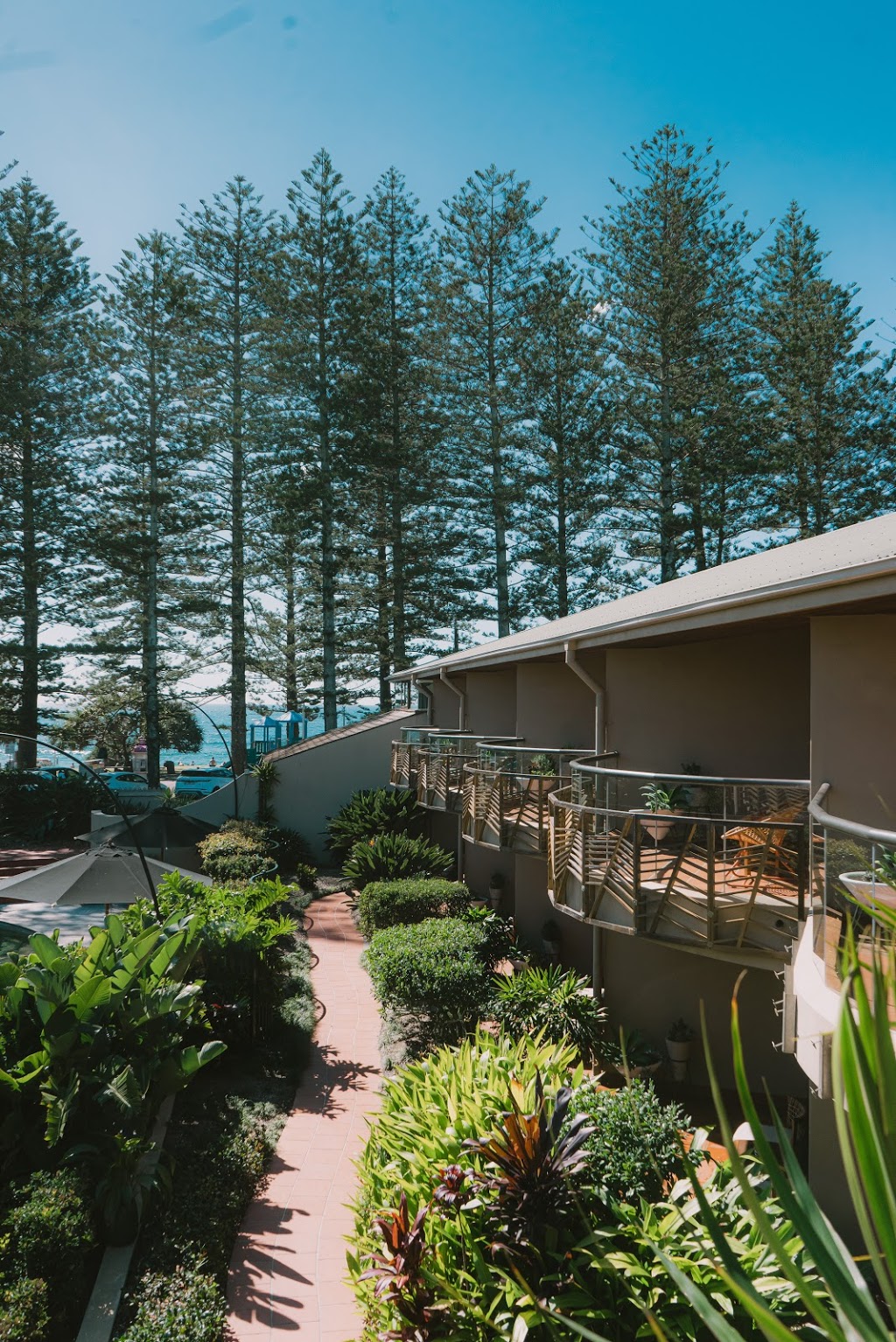 Beach Hotel Resort, Byron Bay | lodging | 1 Bay St, Byron Bay NSW 2481, Australia | 0266856402 OR +61 2 6685 6402
