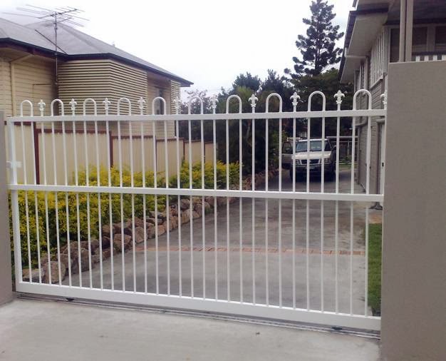 Alligator Gates And Panels | 4/13 Turley St, Raceview QLD 4305, Australia | Phone: (07) 3281 4005