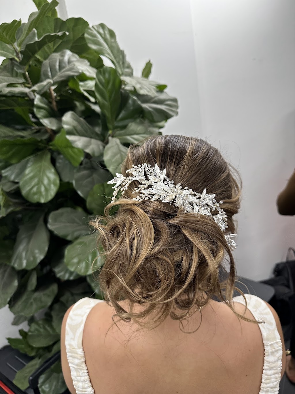 Omnia Hair & Lashes | 23 Ursula Rd, Bulli NSW 2516, Australia | Phone: 0413 762 315