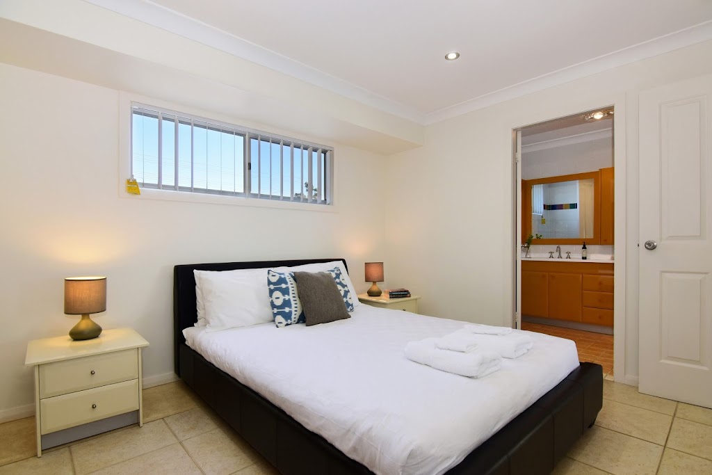 Aqua Vista | Jervis Bay Rentals | 106 Elizabeth Dr, Vincentia NSW 2540, Australia | Phone: (02) 4407 6007