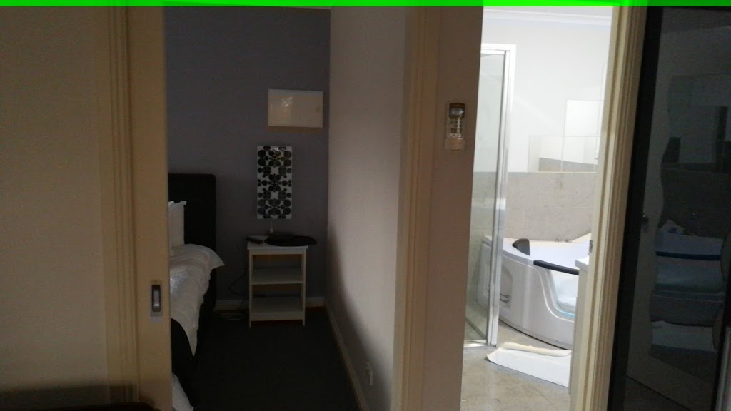 Avala Accommodation | lodging | 11 Hepburn Rd, Daylesford VIC 3460, Australia | 0353481962 OR +61 3 5348 1962