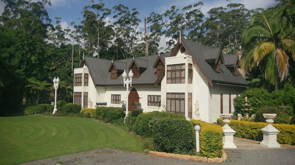 Mt Tamborine Stonehaven Guest House | 75-79 Geissmann Dr, North Tamborine QLD 4272, Australia | Phone: (07) 5545 3462