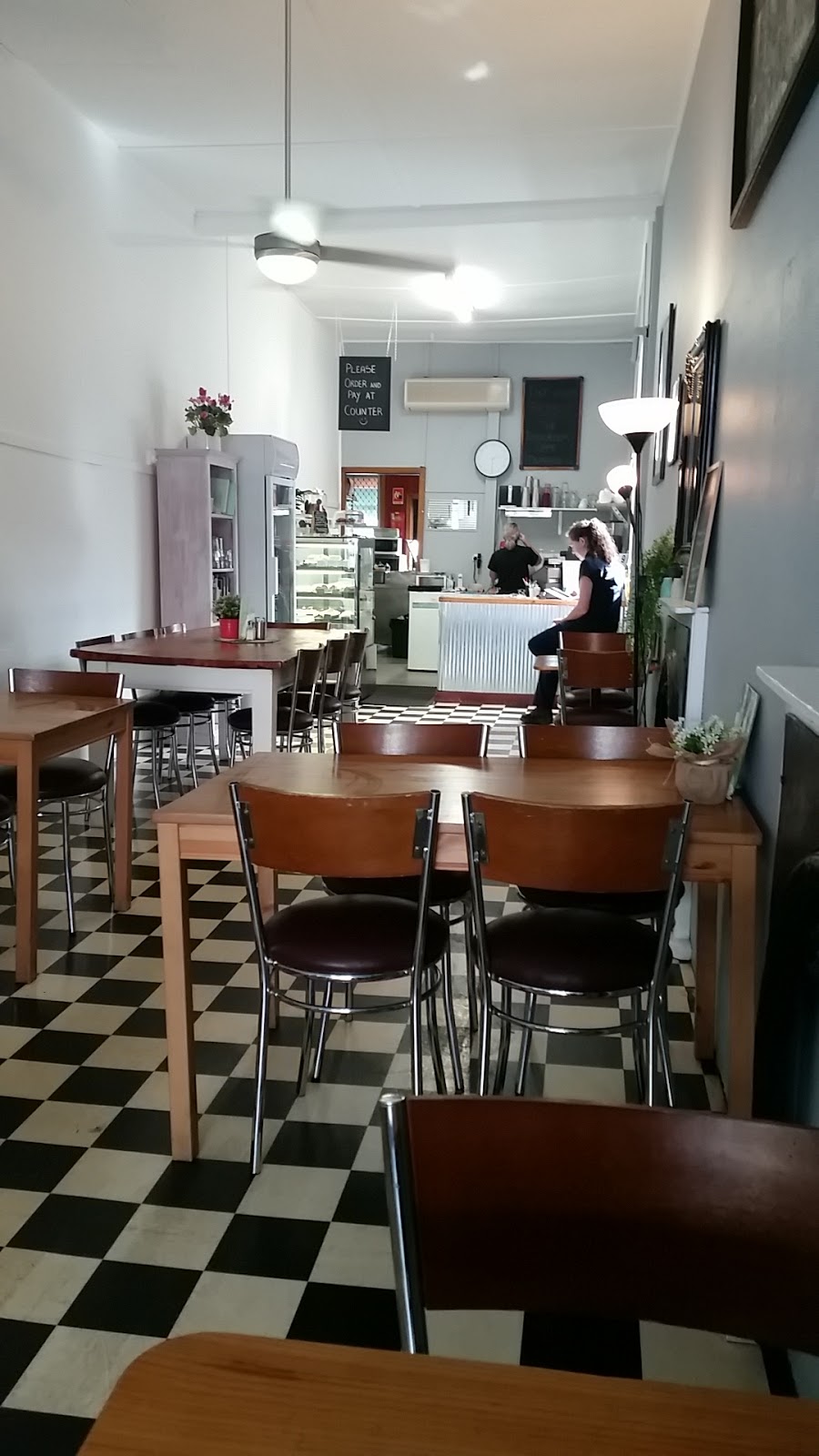 The Long Room | cafe | 122 Dowling St, Dungog NSW 2420, Australia | 49921787 OR +61 49921787