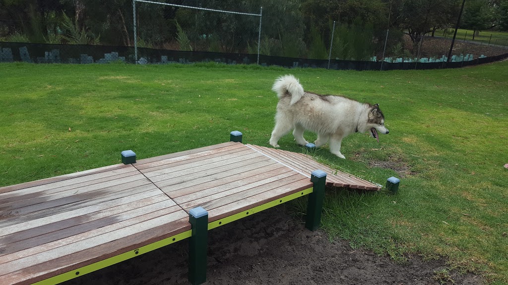 Aveley Dog Park | park | 9 Viridian Blvd, Aveley WA 6069, Australia