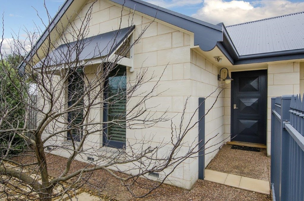 Mount Gambier Accommodation | 17 Crouch St S, Mount Gambier SA 5290, Australia | Phone: 0409 838 599