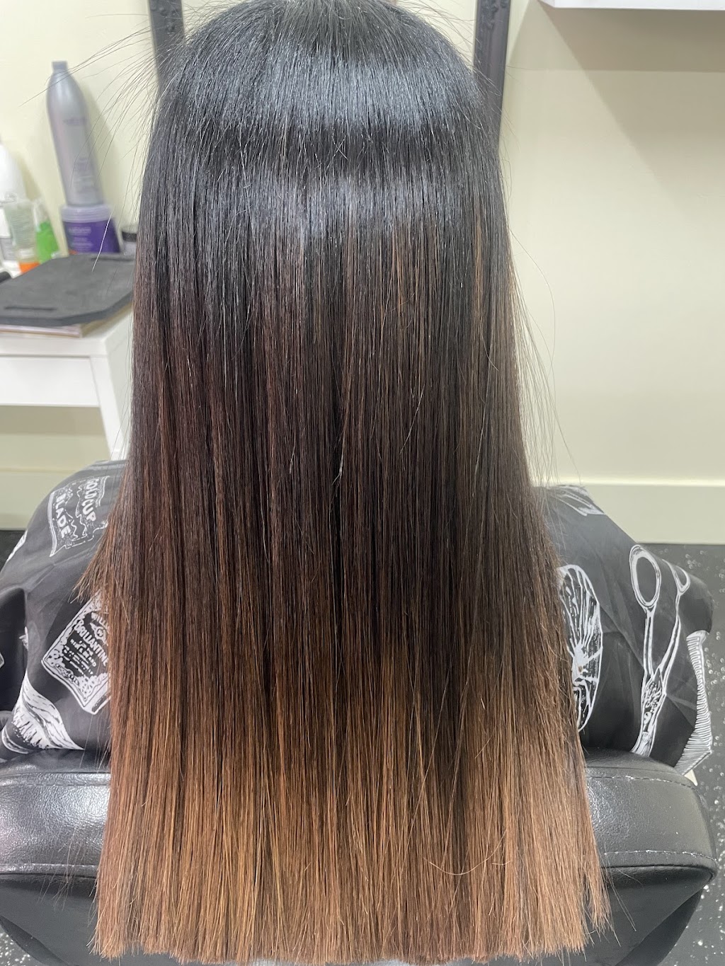 Glamzone hair and beauty | 30 Leopold St, Strathtulloh VIC 3338, Australia | Phone: 0481 819 666