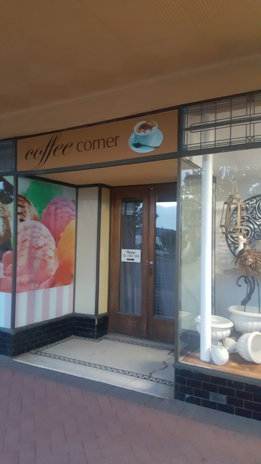 Coffee Corner | cafe | 1/3 Anzac Parade, Werris Creek NSW 2341, Australia