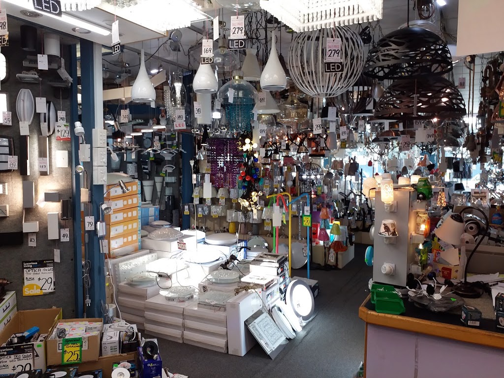 Wollongong Lighting Warehouse | home goods store | 39 Princes Hwy, Unanderra NSW 2526, Australia | 0242714566 OR +61 2 4271 4566