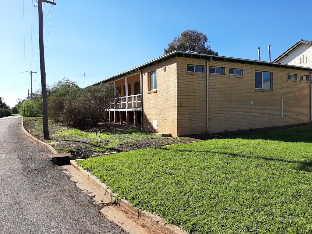 Inga Bunkhouse | lodging | Yanco NSW 2703, Australia | 0437816638 OR +61 437 816 638