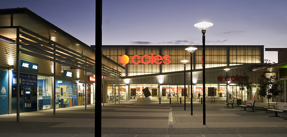 Lake Innes Village Shopping Centre | shopping mall | 43 John Oxley Dr, Port Macquarie NSW 2444, Australia | 0265810068 OR +61 2 6581 0068