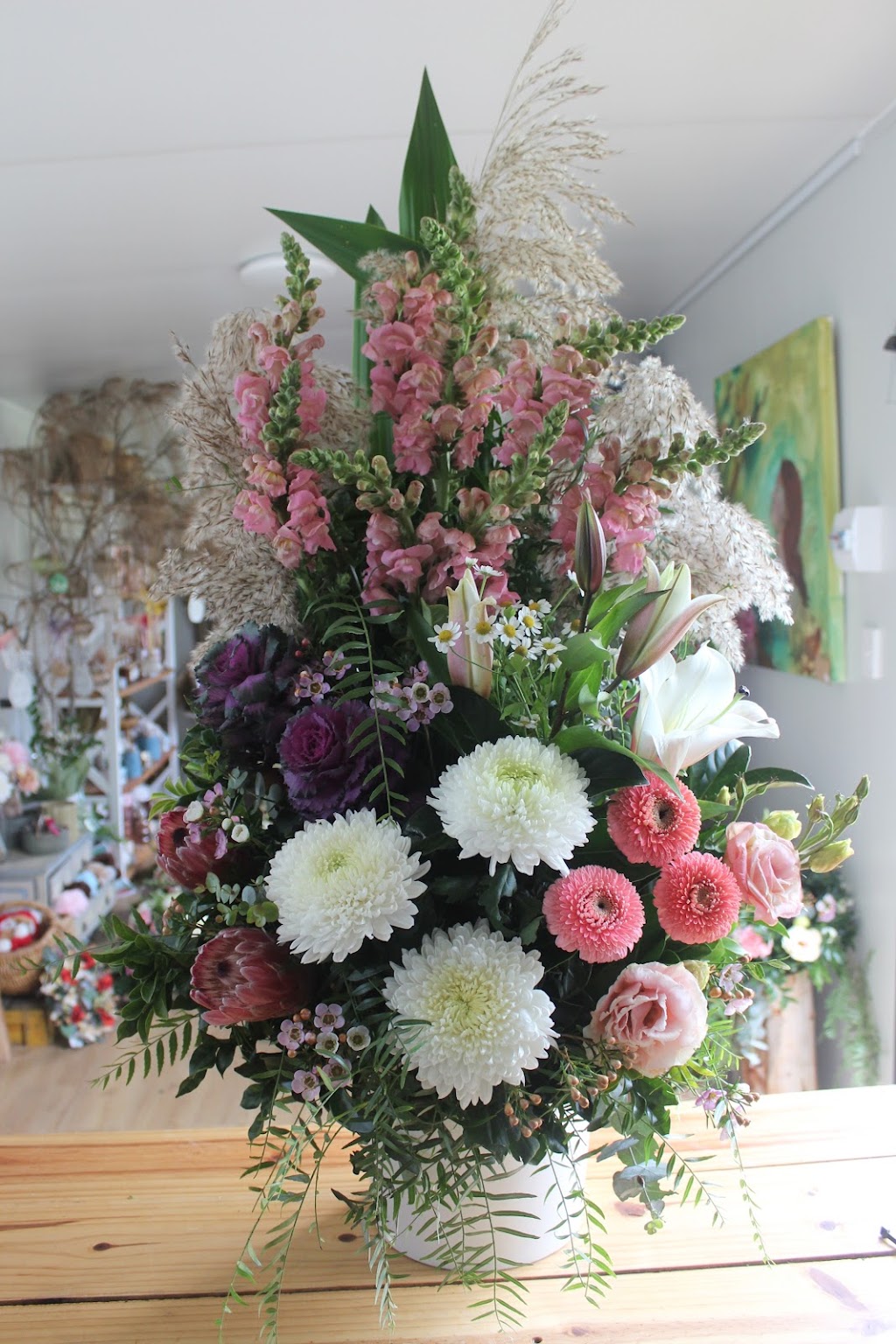 Feather & Flower | Bellay Rd, Beachmere QLD 4510, Australia | Phone: 0493 760 347