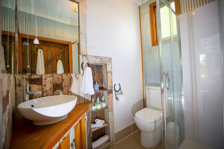 Peppercorn Cabin | Broke Rd & Blaxland St, Broke NSW 2330, Australia | Phone: (02) 4998 6961