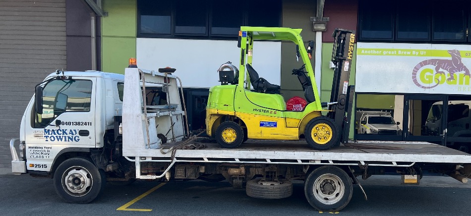 Mackay Towing NQ | 2295 Bruce Hwy, Hampden QLD 4741, Australia | Phone: 0401 382 411