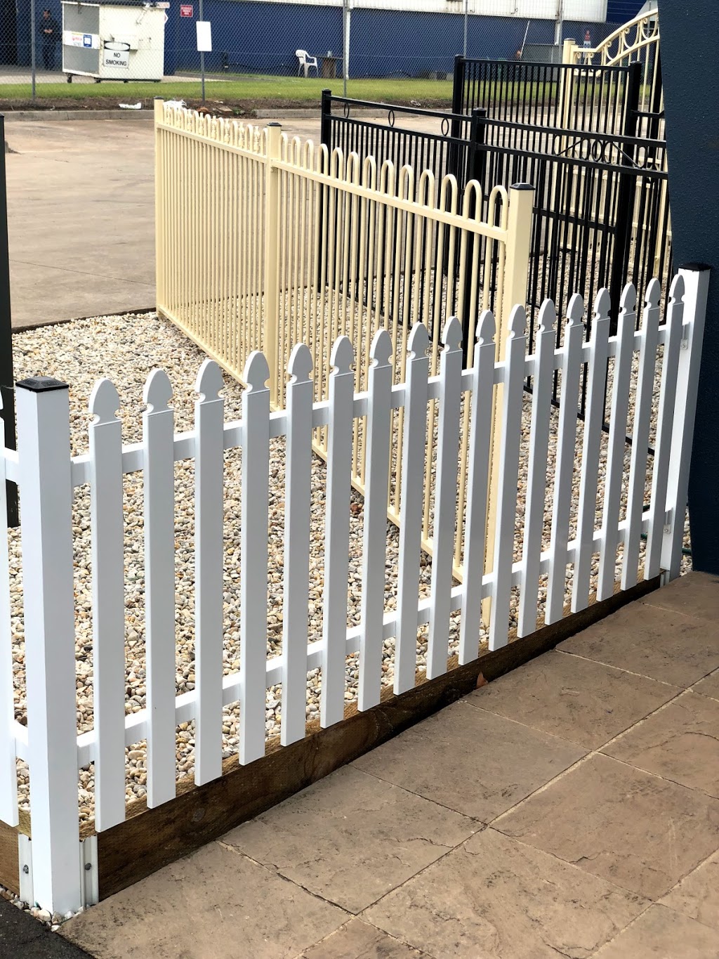 Our Town Fencing | store | 332 Boundary Rd, Derrimut VIC 3030, Australia | 0393694555 OR +61 3 9369 4555