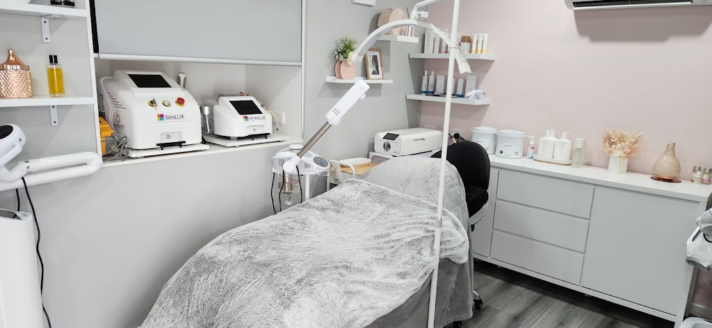 Tans beauty room | 12 Apanie Cres, Chigwell TAS 7011, Australia | Phone: 0437 120 599