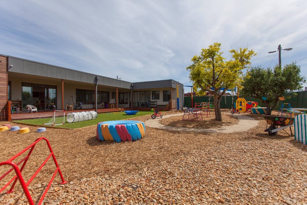 Young Minds Early Learning Centre | school | 221a/223 Yarra St, South Geelong VIC 3220, Australia | 0352242322 OR +61 3 5224 2322