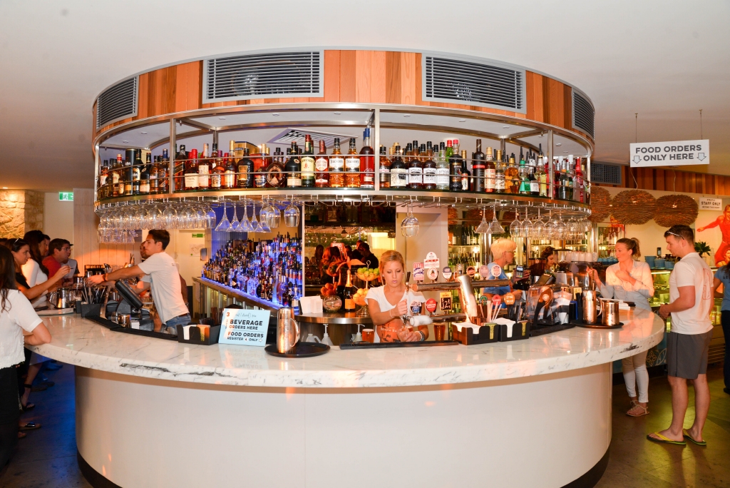 Scarborough Beach Bar | restaurant | 1, 1 Manning St, Scarborough WA 6019, Australia | 0892051200 OR +61 8 9205 1200