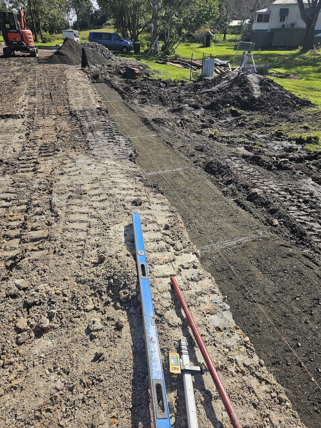 Robbie Earth | Cowlong Rd, McLeans Ridges NSW 2480, Australia | Phone: 0401 635 339