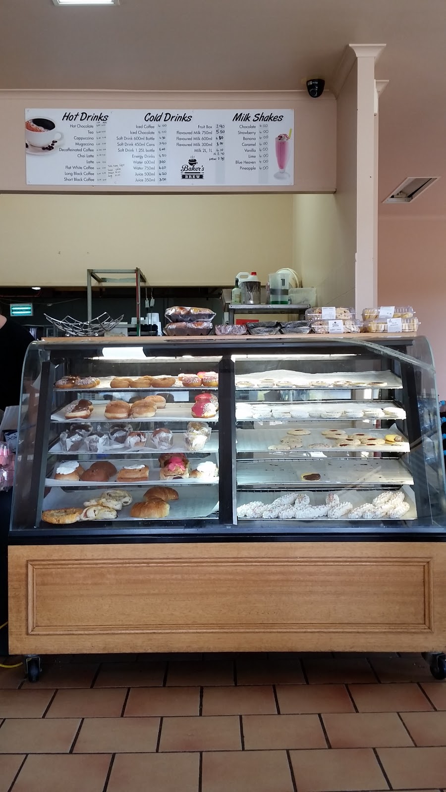 Ararat Bakery | bakery | 52 Barkly St, Ararat VIC 3377, Australia | 0353522248 OR +61 3 5352 2248