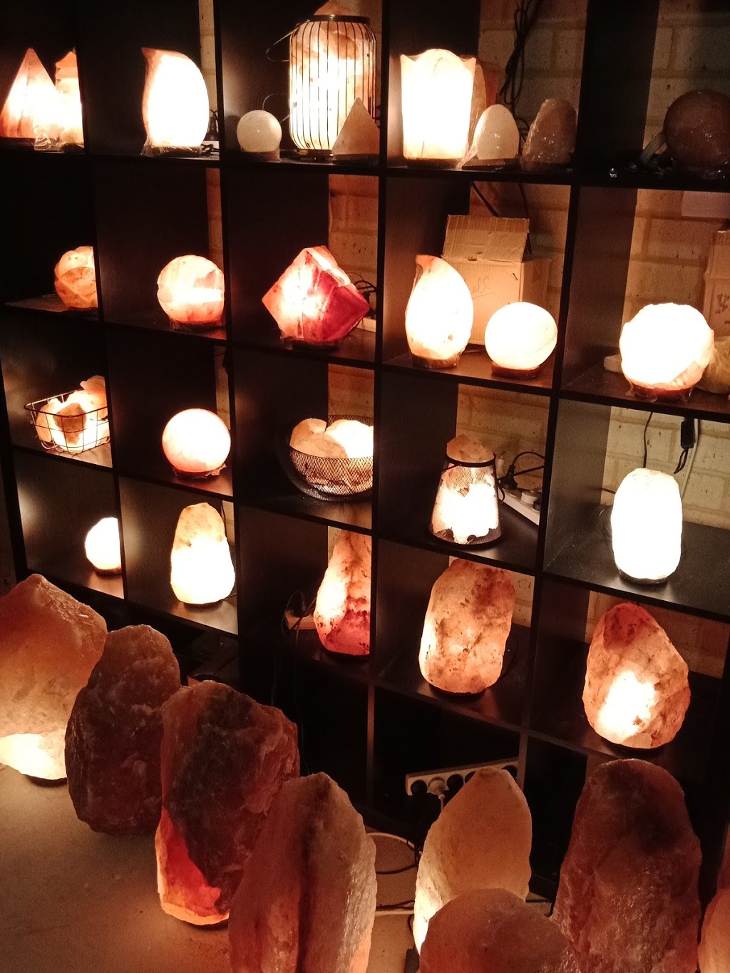 SALT LAMPS SPECIALISTS PERTH | store | 86 Sheffield Rd, Wattle Grove WA 6107, Australia | 0449850631 OR +61 449 850 631